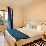 Bicos U By Check-in Portugal Apartment